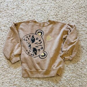 365 kids Brown Leopard Print sweatshirt sz 7